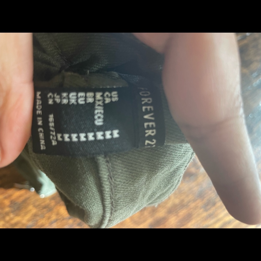 NWT Forever 21 Shorts - Picture 6 of 8